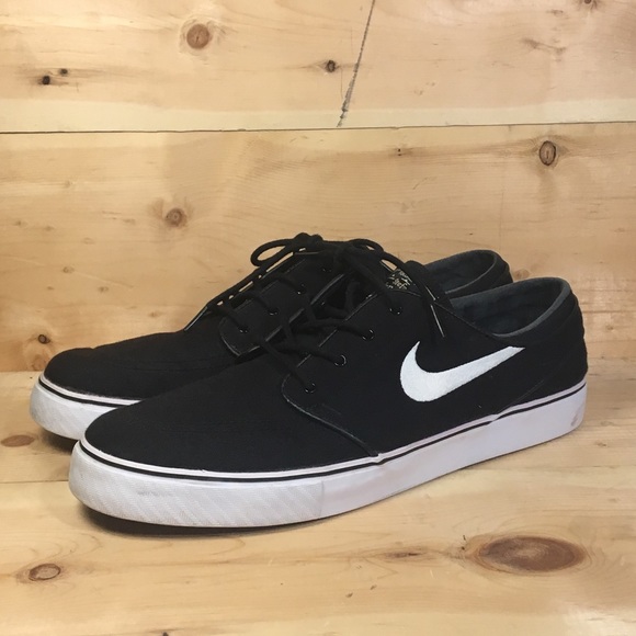 nike 615957